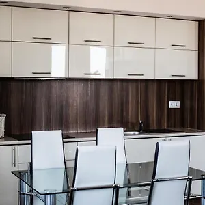 https://senator-warsaw-apartments.warsawhotelspoland.com